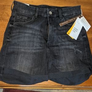 High waisted H&M black denim shorts.